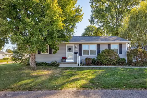 Barberton, OH 44203,207 28th ST SW