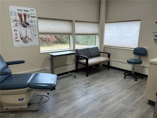 North Canton, OH 44720,4900 Frank AVE NW