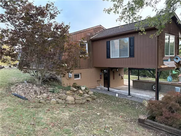 Weirton, WV 26062,2364 Hudson Hill RD