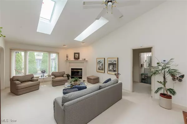 Green, OH 44685,2154 Prestwick DR