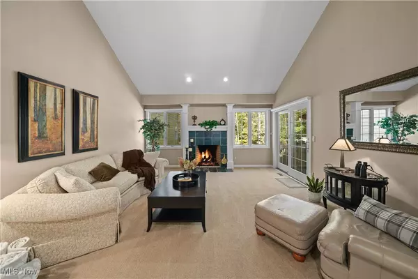 Aurora, OH 44202,159 Royal Oak DR