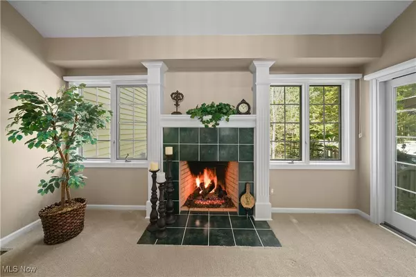 Aurora, OH 44202,159 Royal Oak DR