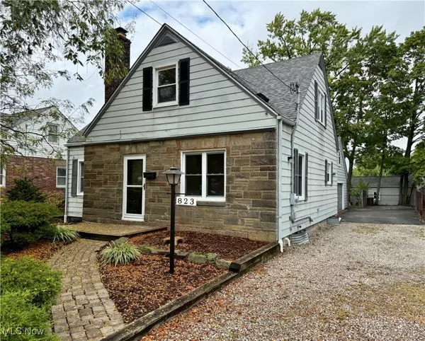 823 Washington AVE, Cuyahoga Falls, OH 44221
