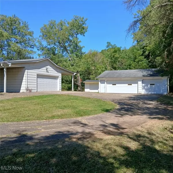 Massillon, OH 44646,2950 Southway ST SW