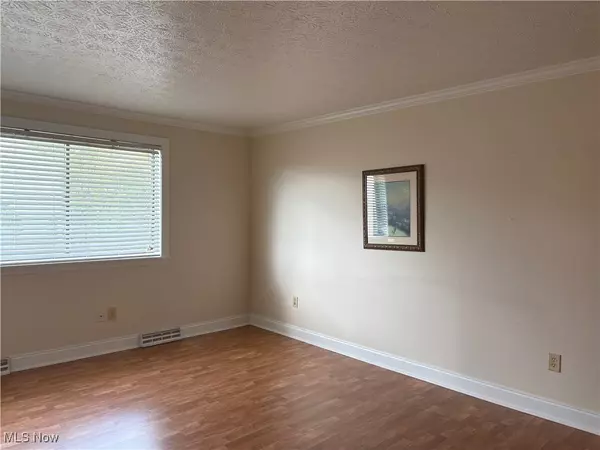 Weirton, WV 26062,163 Palomino DR