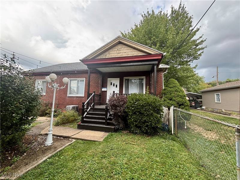 32 Linden AVE, Niles, OH 44446