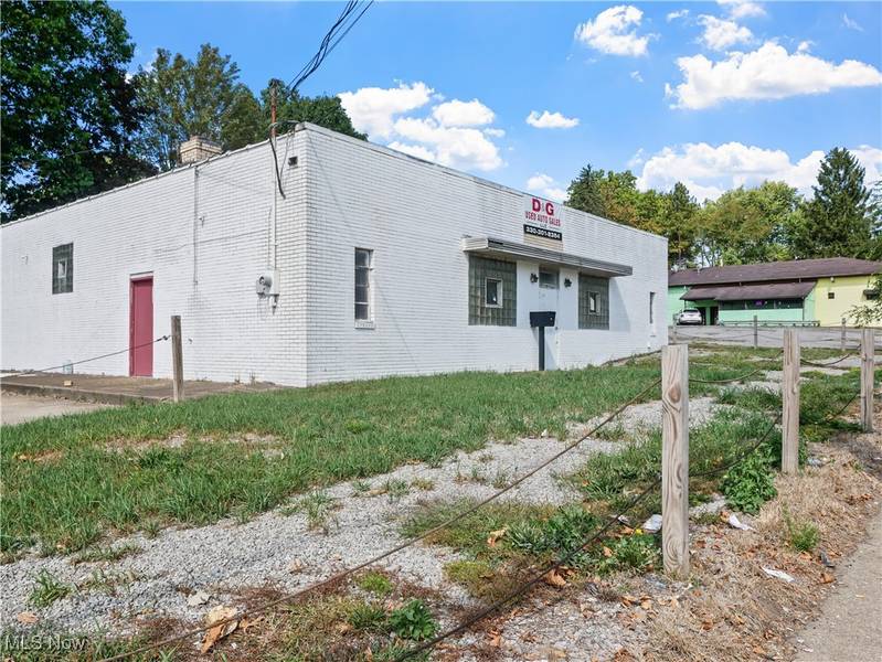 2828 South AVE, Youngstown, OH 44502