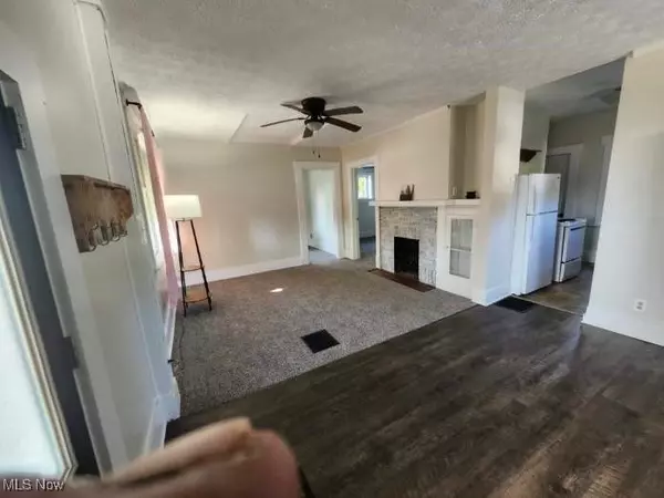 Akron, OH 44305,1865 Goodyear BLVD