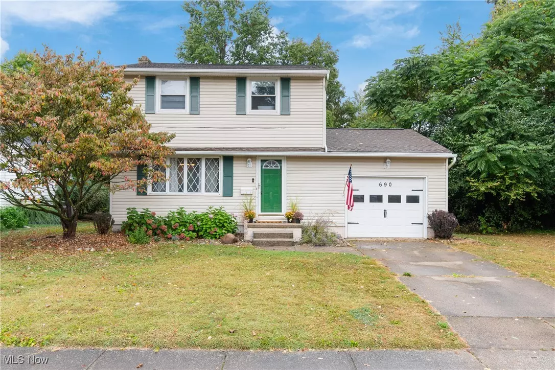 Barberton, OH 44203,690 Saint Clair AVE