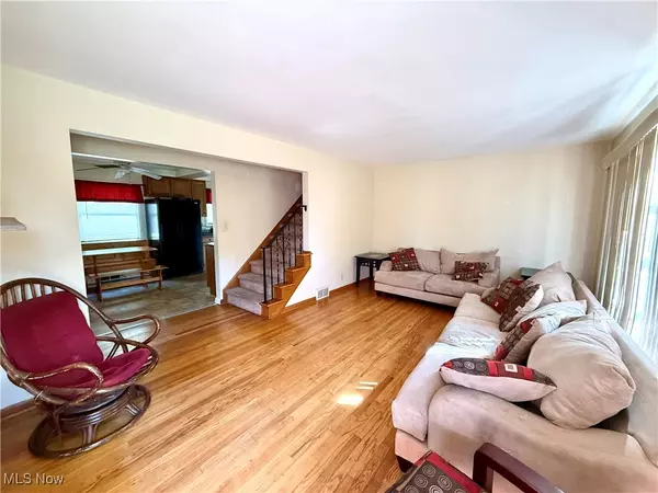 Euclid, OH 44123,23981 Devoe AVE