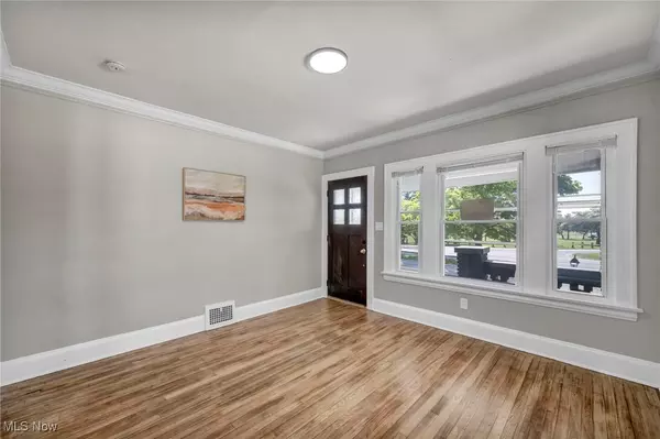 Cleveland, OH 44104,11125 Melba AVE