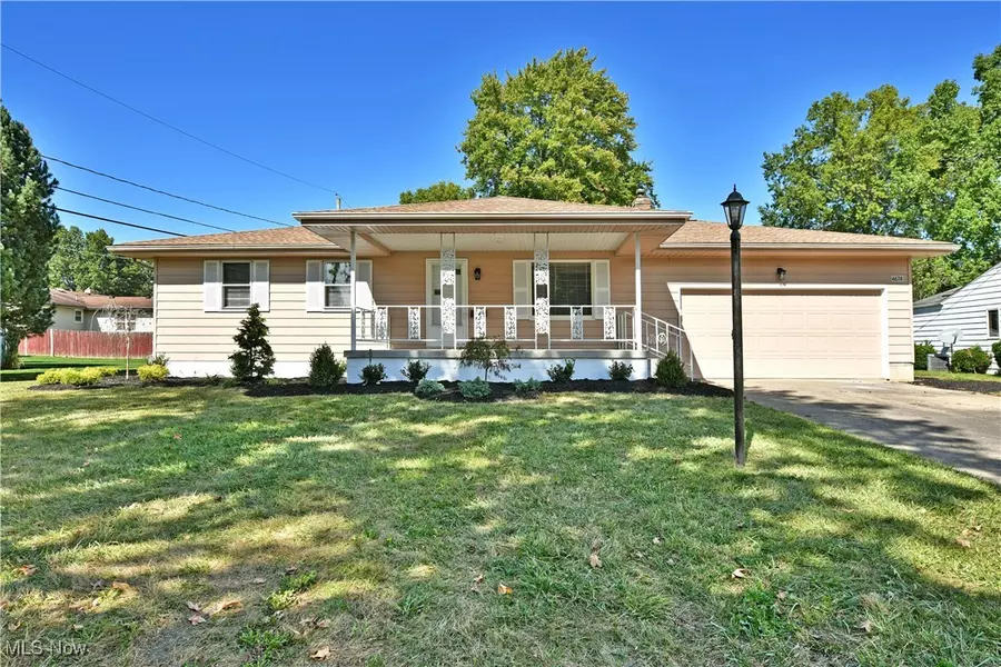 4674 Barrington DR, Austintown, OH 44515