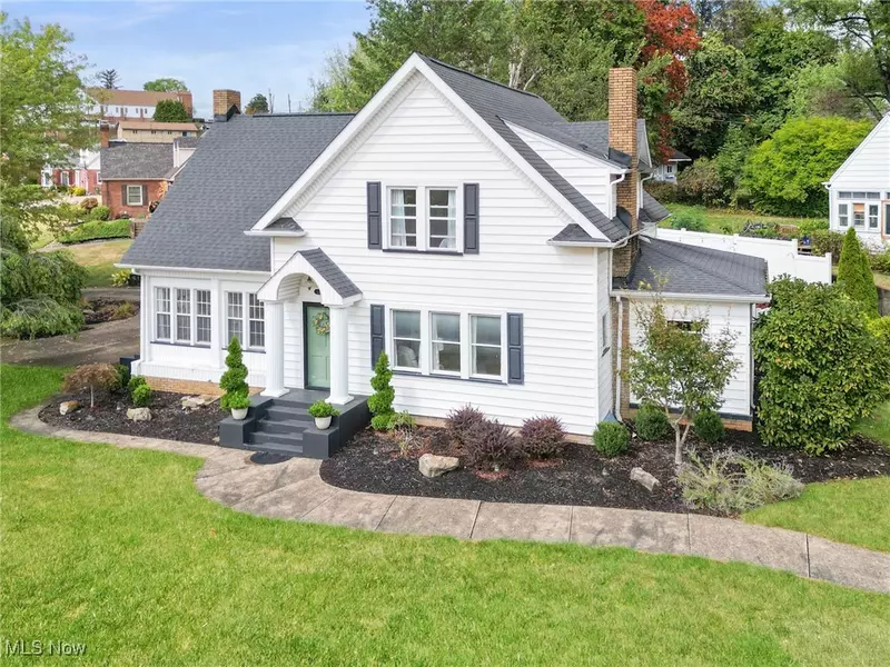 125 Bryden RD, Steubenville, OH 43953