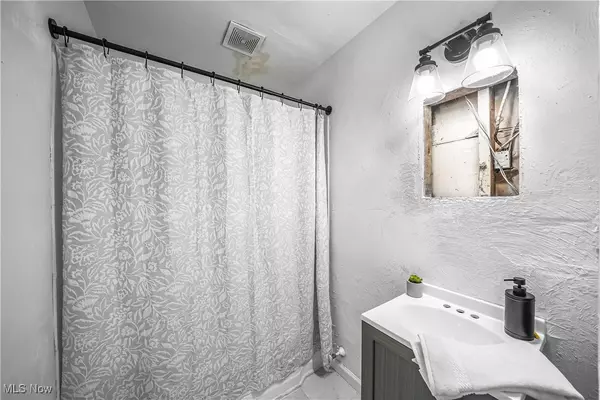 Youngstown, OH 44509,804 S Belle Vista AVE