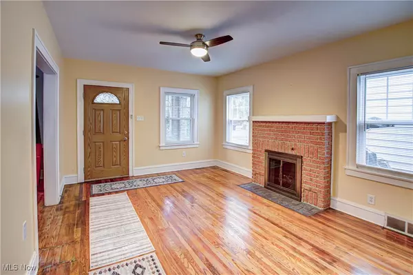 Cuyahoga Falls, OH 44221,2534 Berk ST