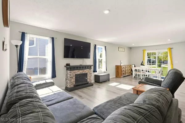 Norton, OH 44203,3738 Kirkham DR