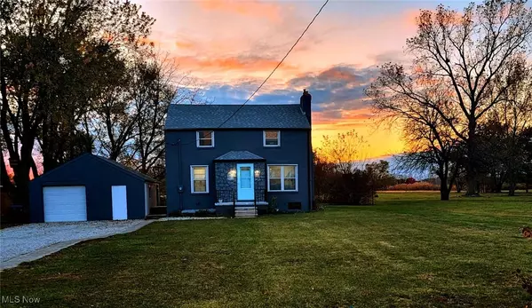 1450 S Lallendorf RD, Oregon, OH 43616