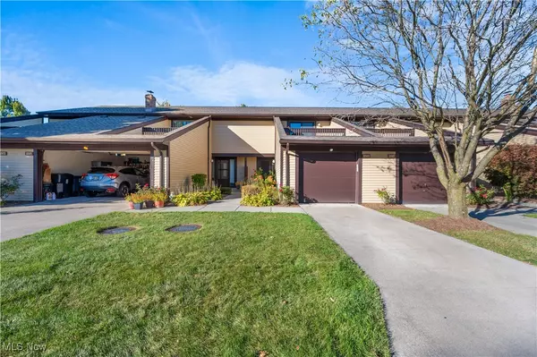 32469 Jefferson DR #3,  Solon,  OH 44139