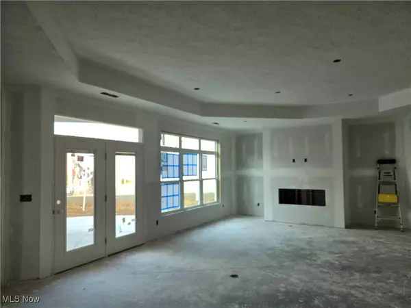 North Canton, OH 44720,4328 Evergreen CT #52