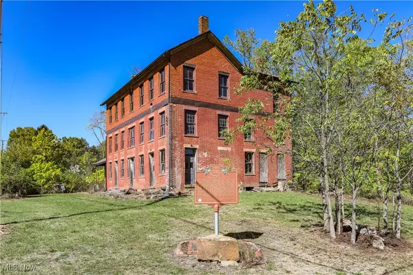 Diamond, OH 44412,9401 Tallmadge RD