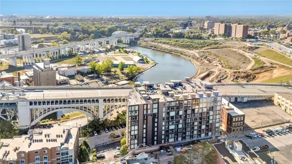 Cleveland, OH 44113,2222 Detroit AVE #817