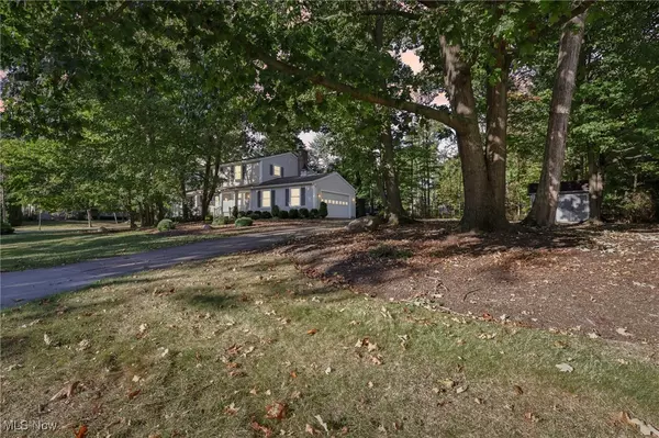 Hudson, OH 44236,5974 Anna Lee DR