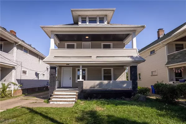 4427 W 49th ST, Cleveland, OH 44144