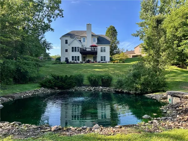 Cuyahoga Falls, OH 44223,1032 Foxglove CIR