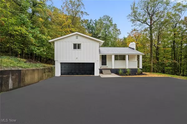 9035 Wallings RD, North Royalton, OH 44133