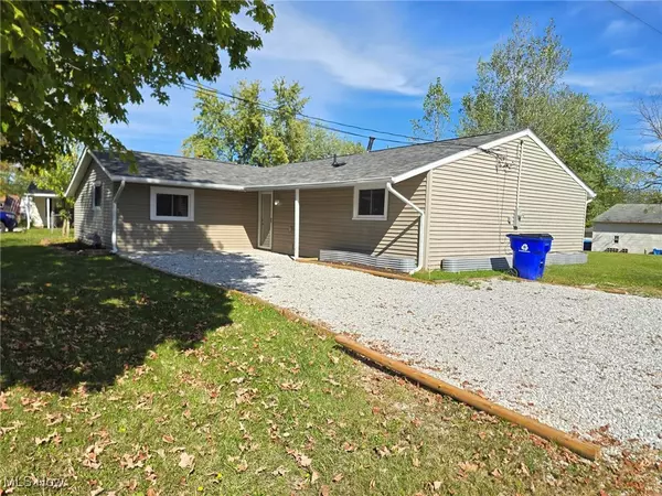 10306 Winthrop RD, Streetsboro, OH 44241