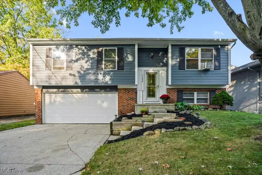 6488 Rosebelle AVE, North Ridgeville, OH 44039