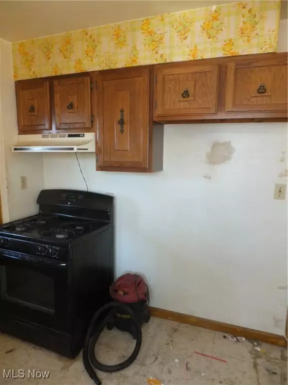 Cleveland, OH 44144,4456 Fulton RD