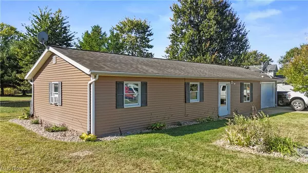 625 Peru Olena RD W, Norwalk, OH 44857