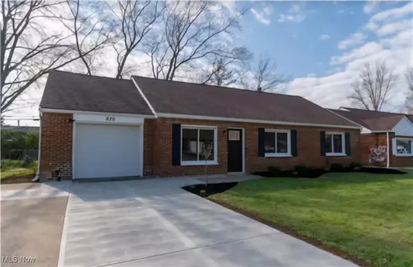 670 Hemlock DR, Euclid, OH 44132