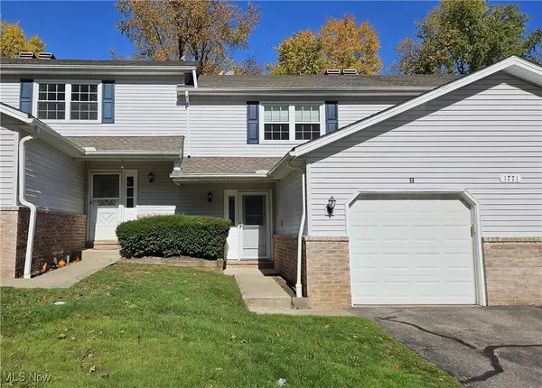 1771 Rolling Hills DR #B, Twinsburg, OH 44087
