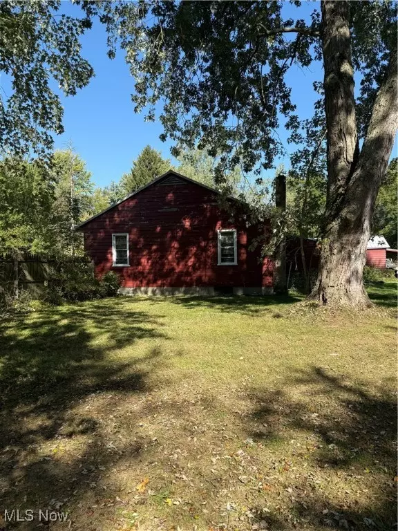 Geneva, OH 44041,2302 Walter Main RD