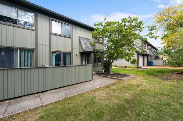 Willoughby, OH 44094,34990 N Turtle TRL #C