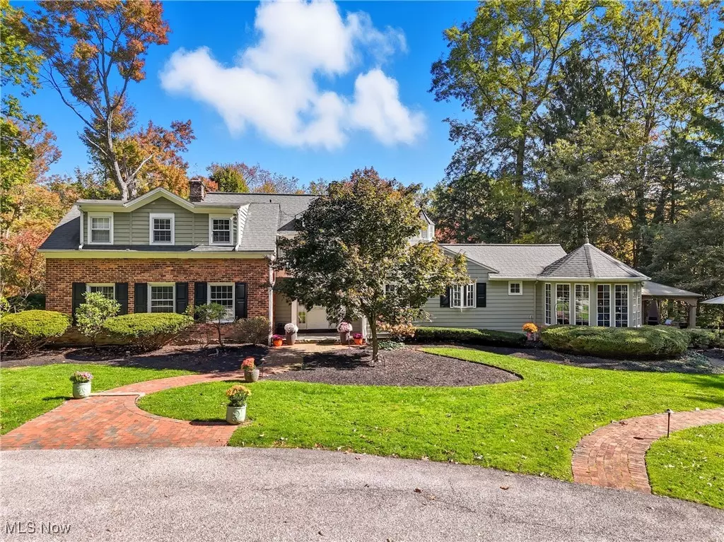 Moreland Hills, OH 44022,37300 Jackson RD