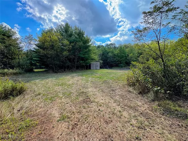 Strasburg, OH 44680,5742 Hilltop DR NW