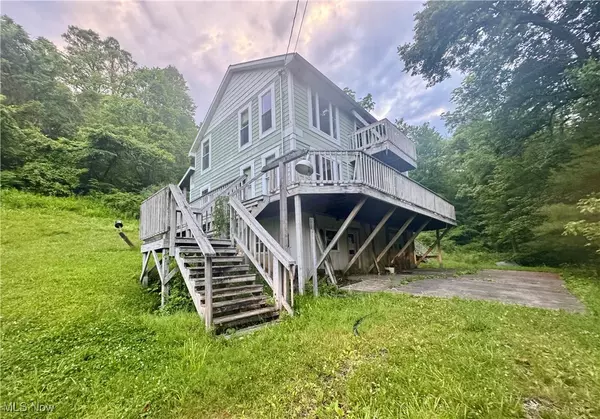 40989 Greer RD, Lower Salem, OH 45745