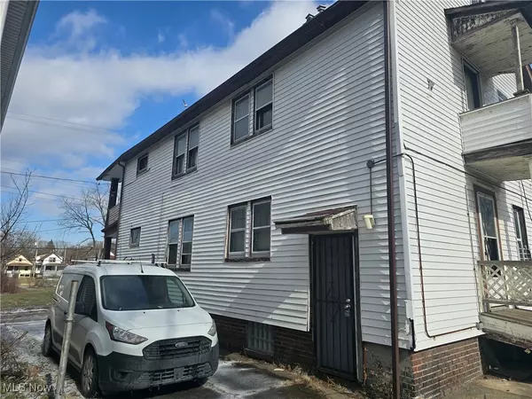 Cleveland, OH 44105,9706 Nelson AVE