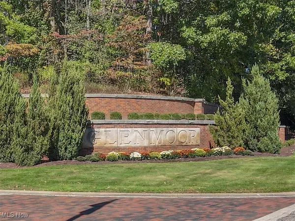 Canton, OH 44718,6424 Pebble Beach DR NW