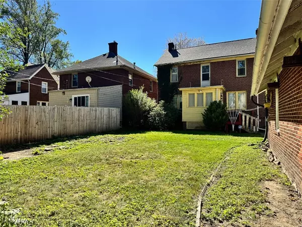 Canton, OH 44703,1236 Perkins AVE NW