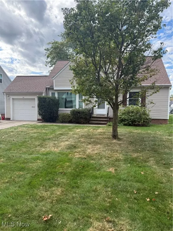 1284 Haverston RD, Lyndhurst, OH 44124