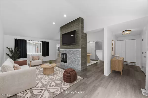 Parma Heights, OH 44130,6677 Crenshaw DR