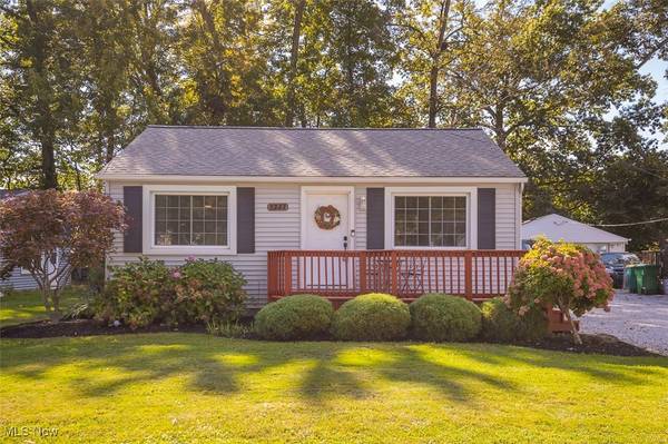 8222 Rushton DR,  Mentor,  OH 44060