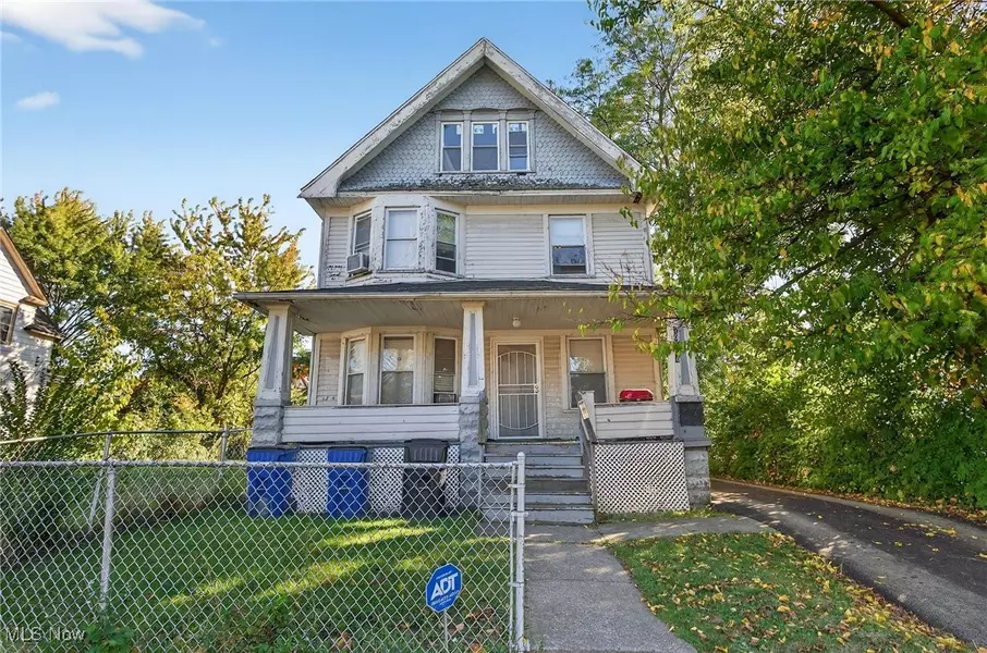 10714 Crestwood AVE, Cleveland, OH 44104