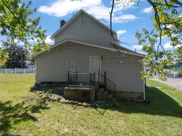 Hartville, OH 44632,223 Maple AVE E