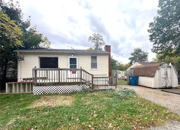 2487 Delaware AVE, Akron, OH 44312