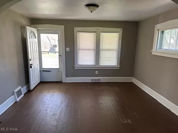 Youngstown, OH 44502,920 Pasadena AVE